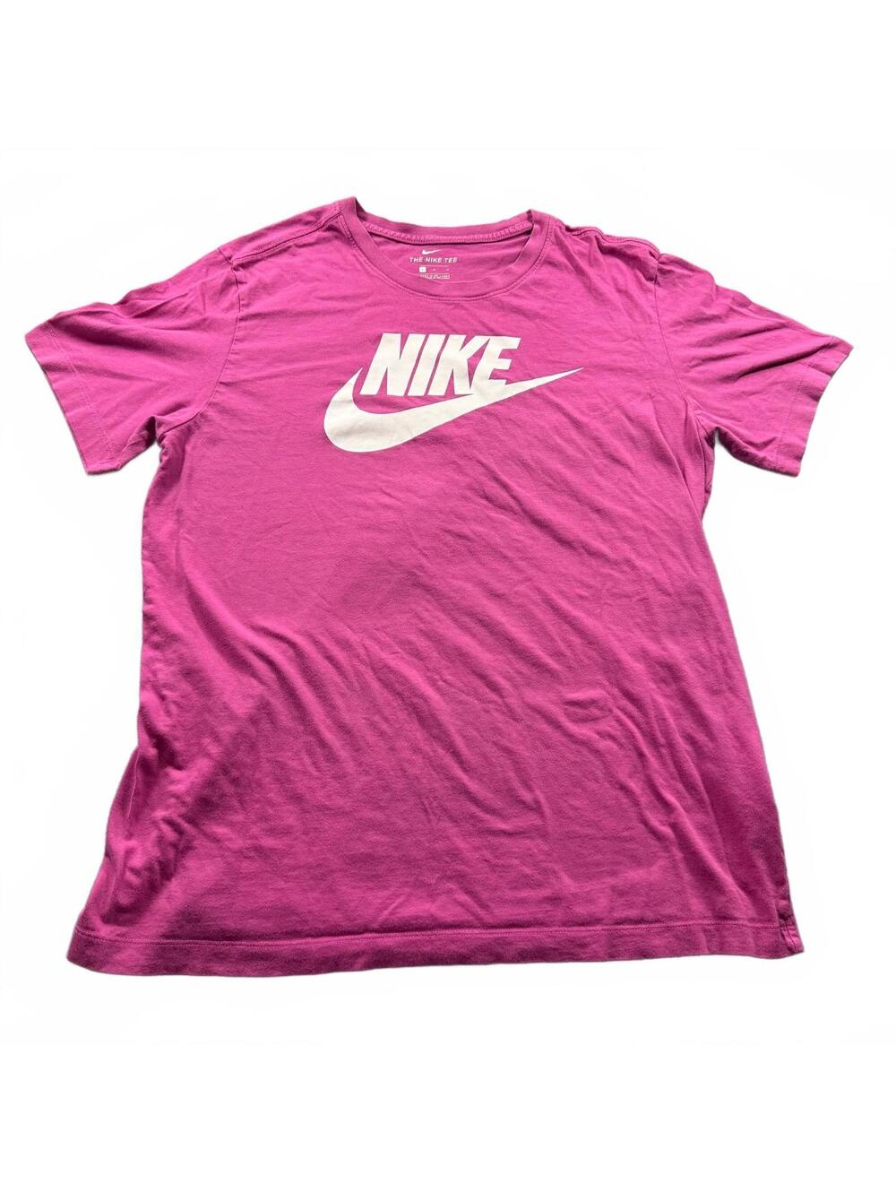 Nike Sportswear Essential Men's Graphic T-Shirt - Magenta/Berry